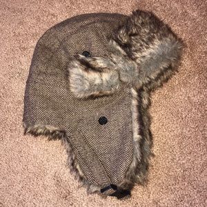 Furry SNOW/winter HAT
